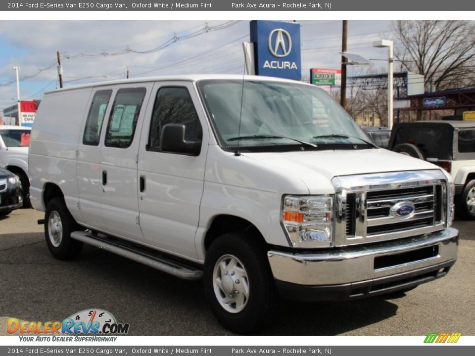 2014 Ford E-Series Van E250 Cargo Van Oxford White / Medium Flint Photo #1