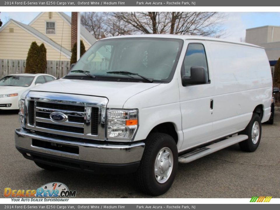 2014 Ford E-Series Van E250 Cargo Van Oxford White / Medium Flint Photo #7