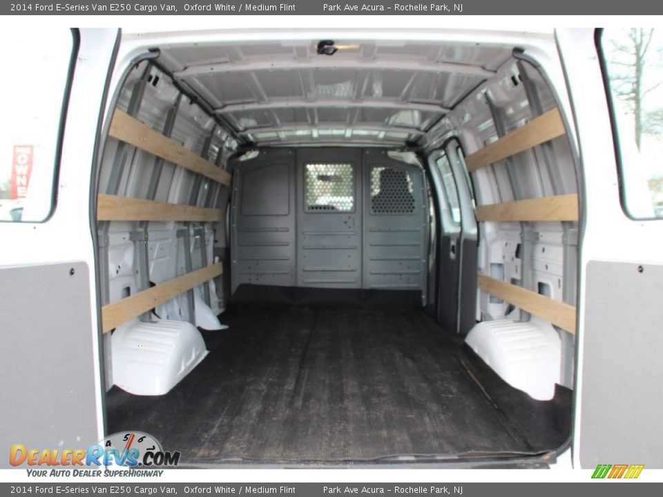 2014 Ford E-Series Van E250 Cargo Van Oxford White / Medium Flint Photo #21