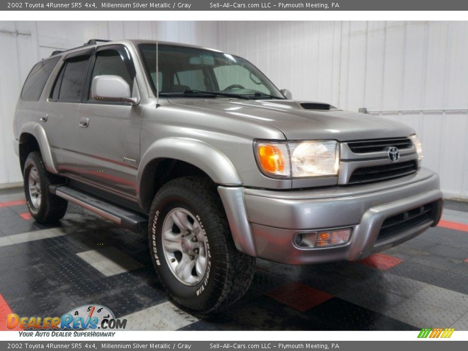 2002 Toyota 4Runner SR5 4x4 Millennium Silver Metallic / Gray Photo #5