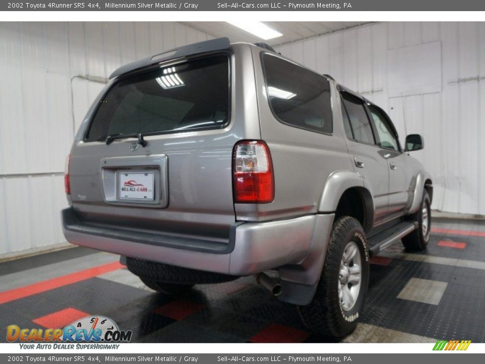2002 Toyota 4Runner SR5 4x4 Millennium Silver Metallic / Gray Photo #8