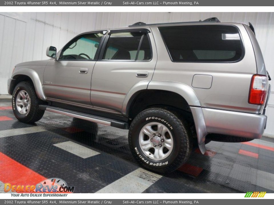 2002 Toyota 4Runner SR5 4x4 Millennium Silver Metallic / Gray Photo #11