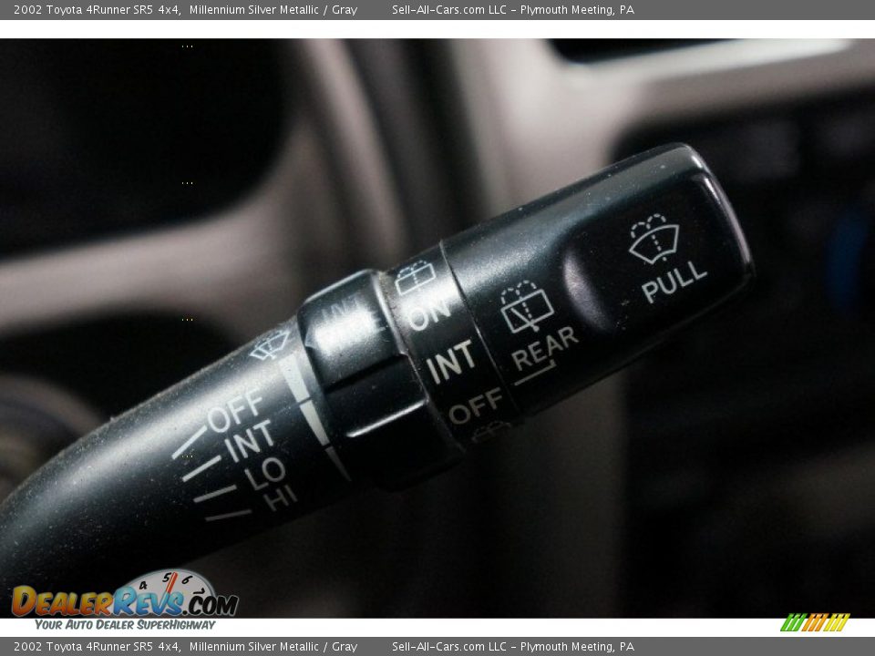 2002 Toyota 4Runner SR5 4x4 Millennium Silver Metallic / Gray Photo #23