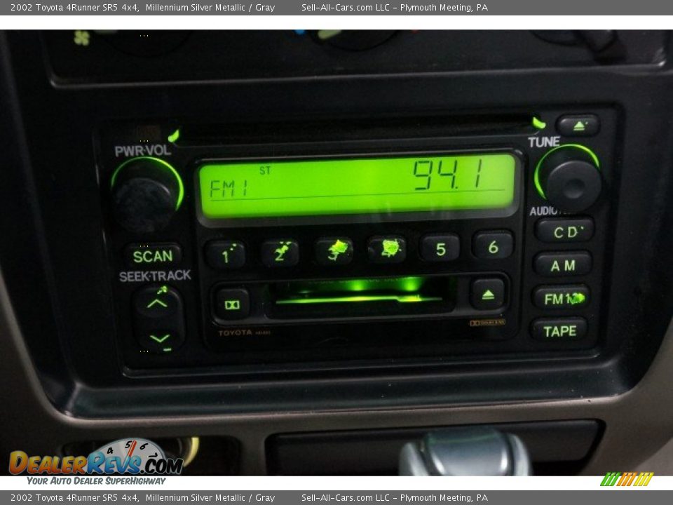 2002 Toyota 4Runner SR5 4x4 Millennium Silver Metallic / Gray Photo #28