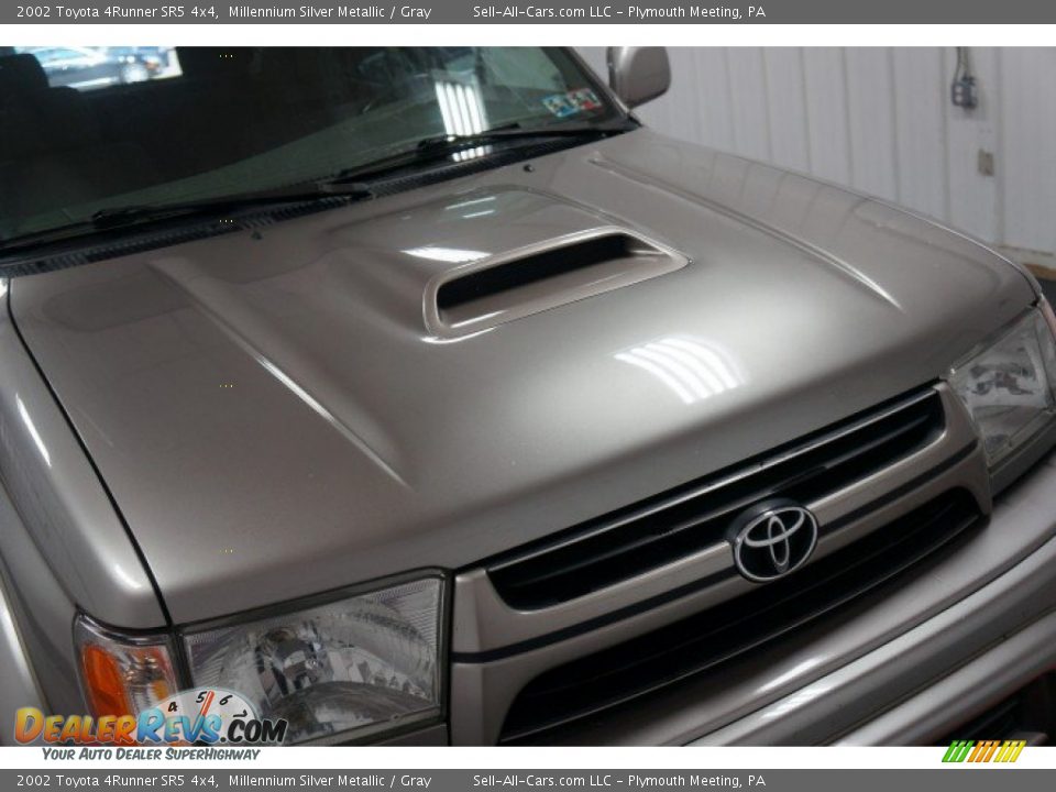 2002 Toyota 4Runner SR5 4x4 Millennium Silver Metallic / Gray Photo #35
