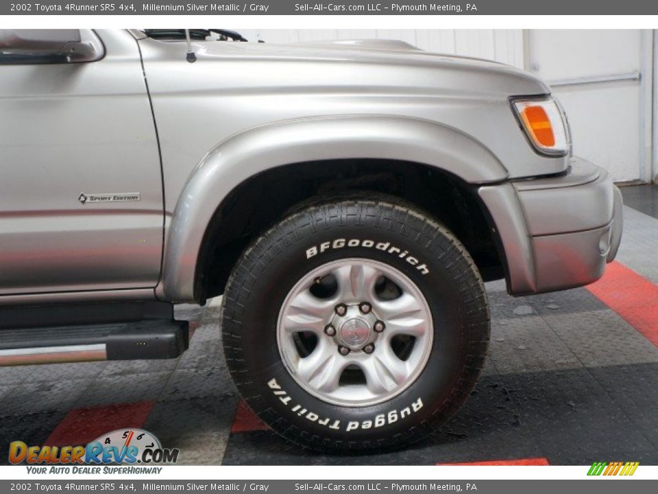 2002 Toyota 4Runner SR5 4x4 Millennium Silver Metallic / Gray Photo #36