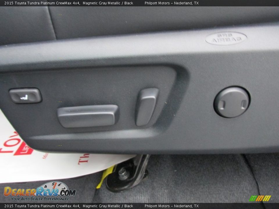 2015 Toyota Tundra Platinum CrewMax 4x4 Magnetic Gray Metallic / Black Photo #22