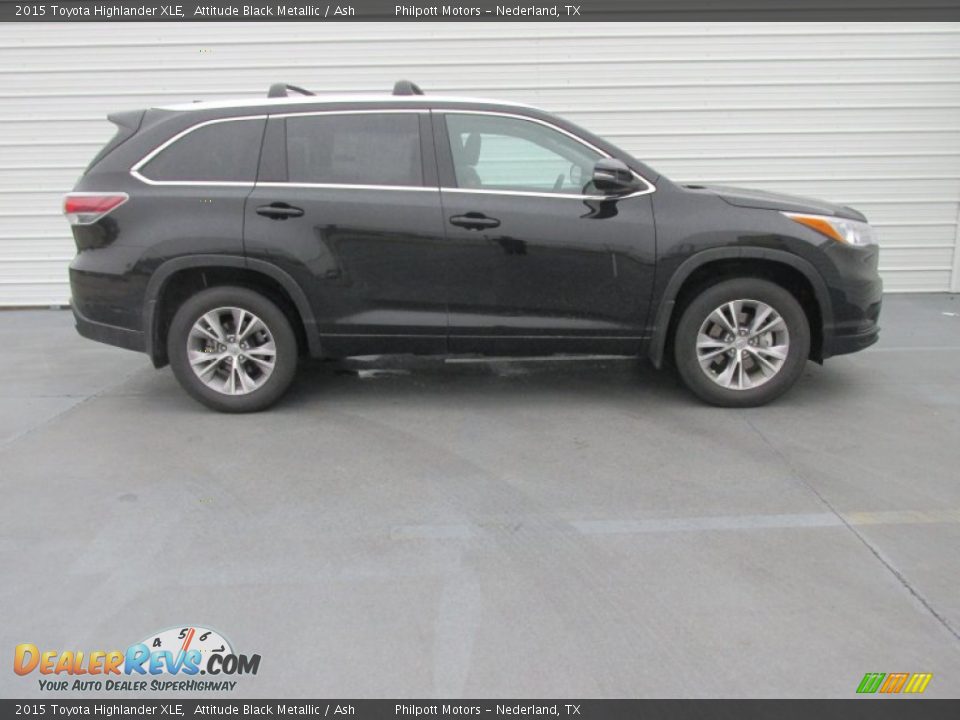 2015 Toyota Highlander XLE Attitude Black Metallic / Ash Photo #3