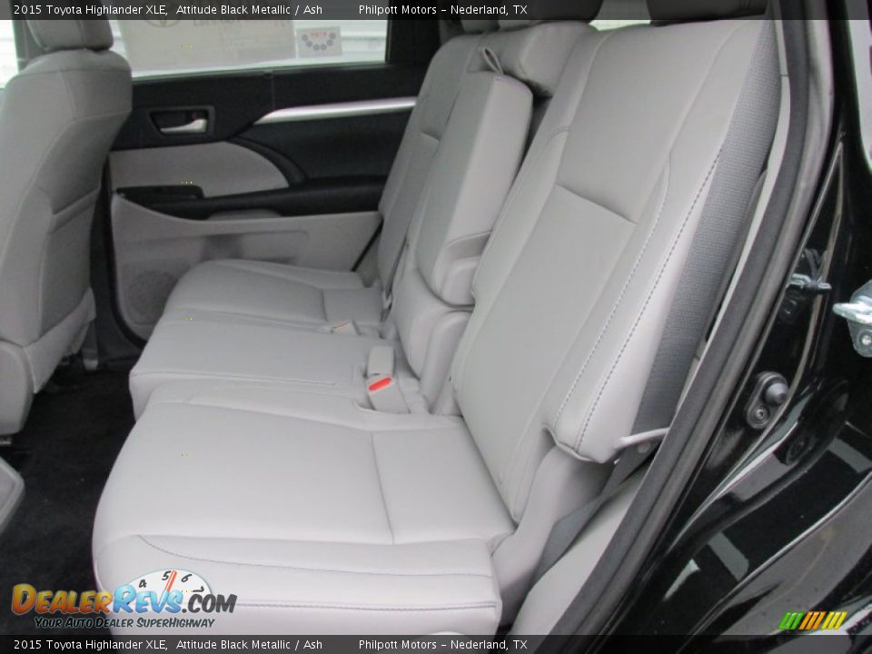 2015 Toyota Highlander XLE Attitude Black Metallic / Ash Photo #19