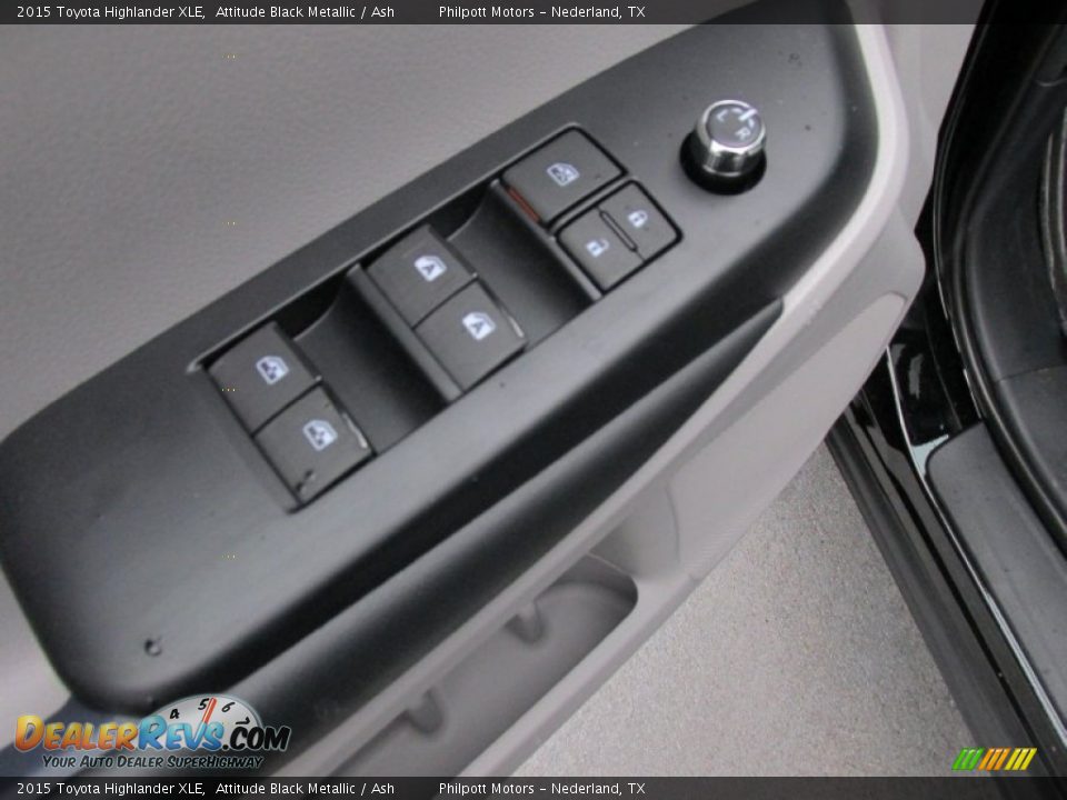 2015 Toyota Highlander XLE Attitude Black Metallic / Ash Photo #21