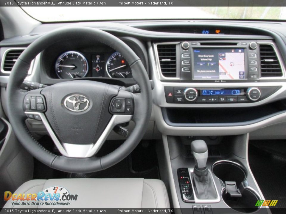 2015 Toyota Highlander XLE Attitude Black Metallic / Ash Photo #25