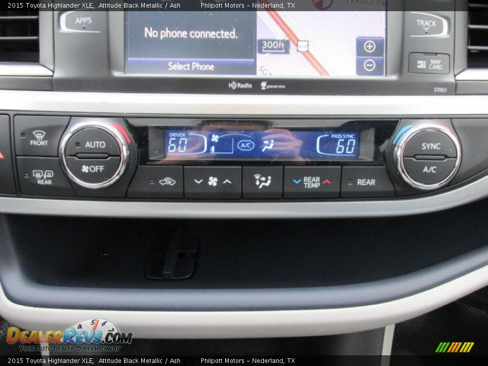 2015 Toyota Highlander XLE Attitude Black Metallic / Ash Photo #28