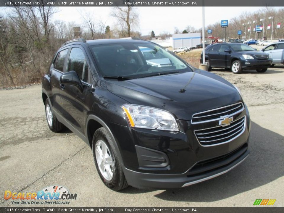 Front 3/4 View of 2015 Chevrolet Trax LT AWD Photo #9
