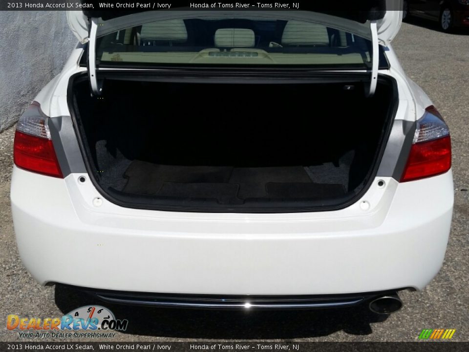 2013 Honda Accord LX Sedan White Orchid Pearl / Ivory Photo #22