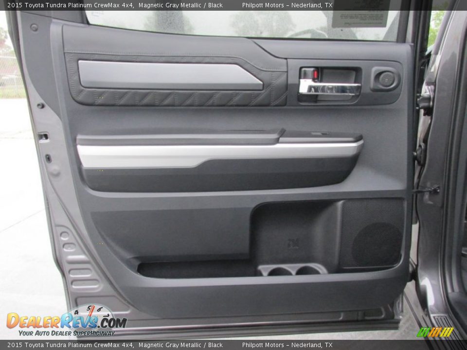 2015 Toyota Tundra Platinum CrewMax 4x4 Magnetic Gray Metallic / Black Photo #17