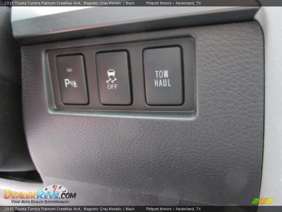 2015 Toyota Tundra Platinum CrewMax 4x4 Magnetic Gray Metallic / Black Photo #30