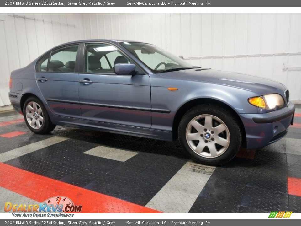 2004 BMW 3 Series 325xi Sedan Silver Grey Metallic / Grey Photo #6