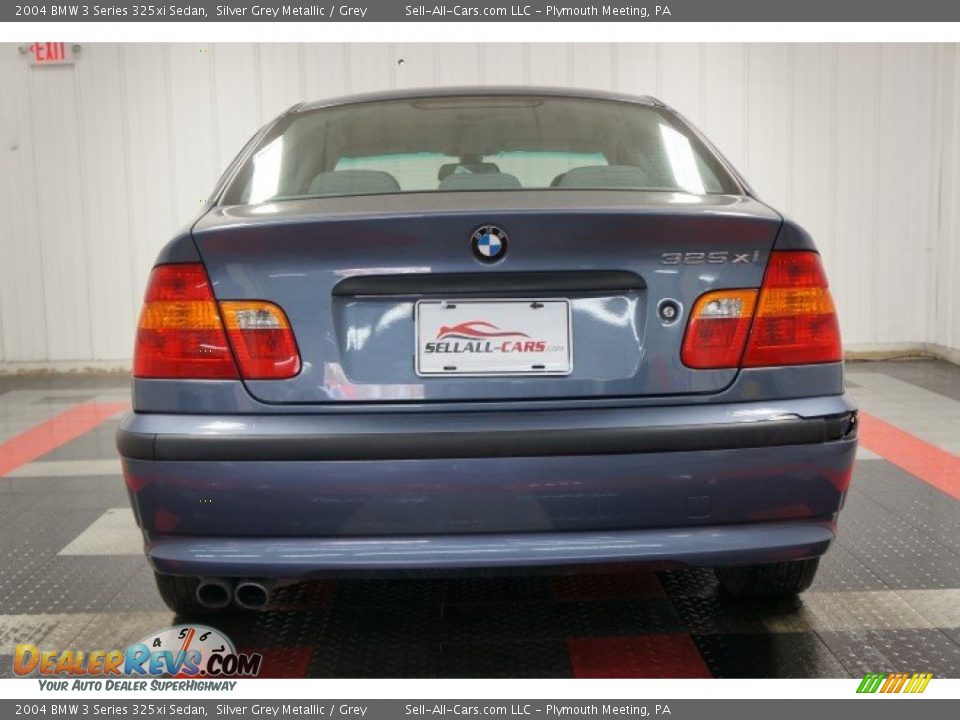 2004 BMW 3 Series 325xi Sedan Silver Grey Metallic / Grey Photo #9