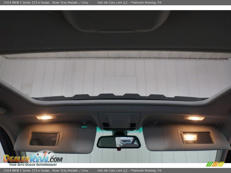 2004 BMW 3 Series 325xi Sedan Silver Grey Metallic / Grey Photo #20