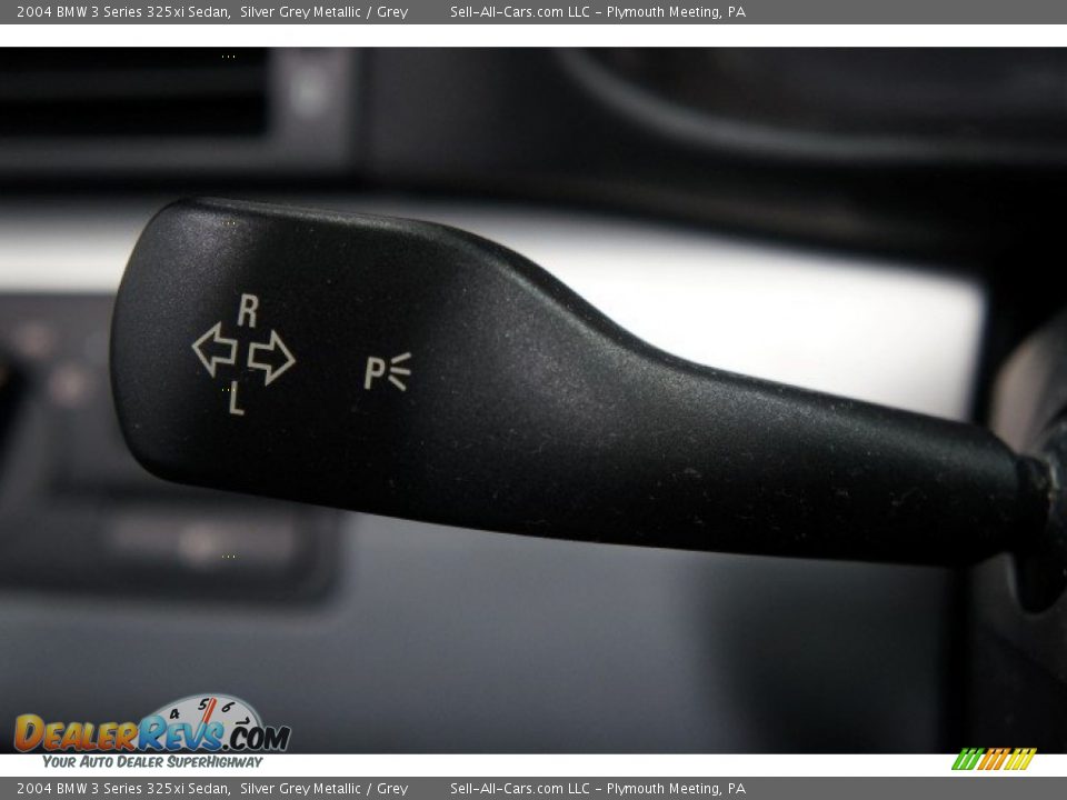 2004 BMW 3 Series 325xi Sedan Silver Grey Metallic / Grey Photo #23