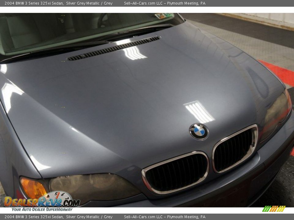 2004 BMW 3 Series 325xi Sedan Silver Grey Metallic / Grey Photo #36