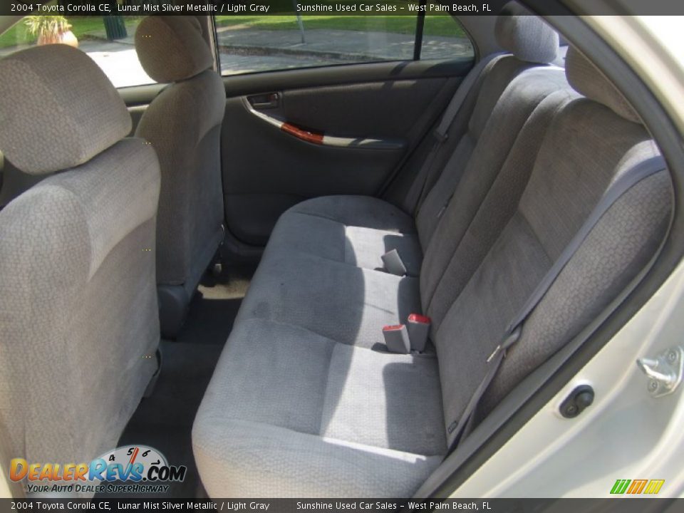 2004 Toyota Corolla CE Lunar Mist Silver Metallic / Light Gray Photo #8