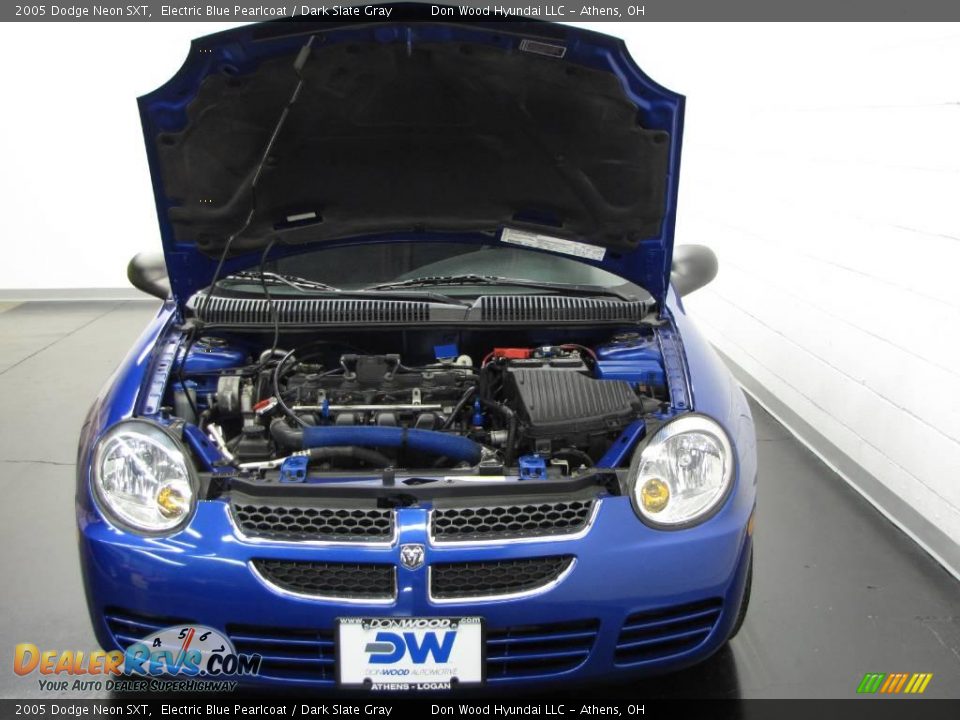 2005 Dodge Neon SXT Electric Blue Pearlcoat / Dark Slate Gray Photo #7