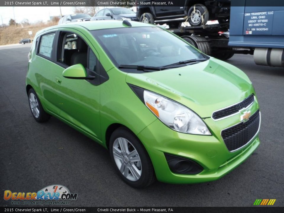 Front 3/4 View of 2015 Chevrolet Spark LT Photo #5