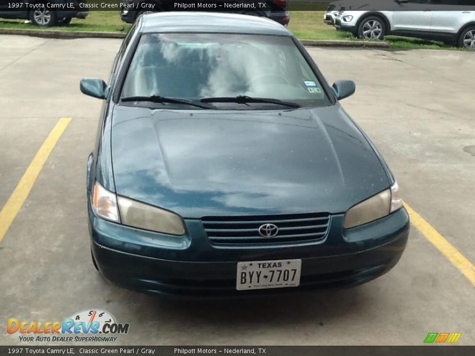 1997 Toyota Camry LE Classic Green Pearl / Gray Photo #1