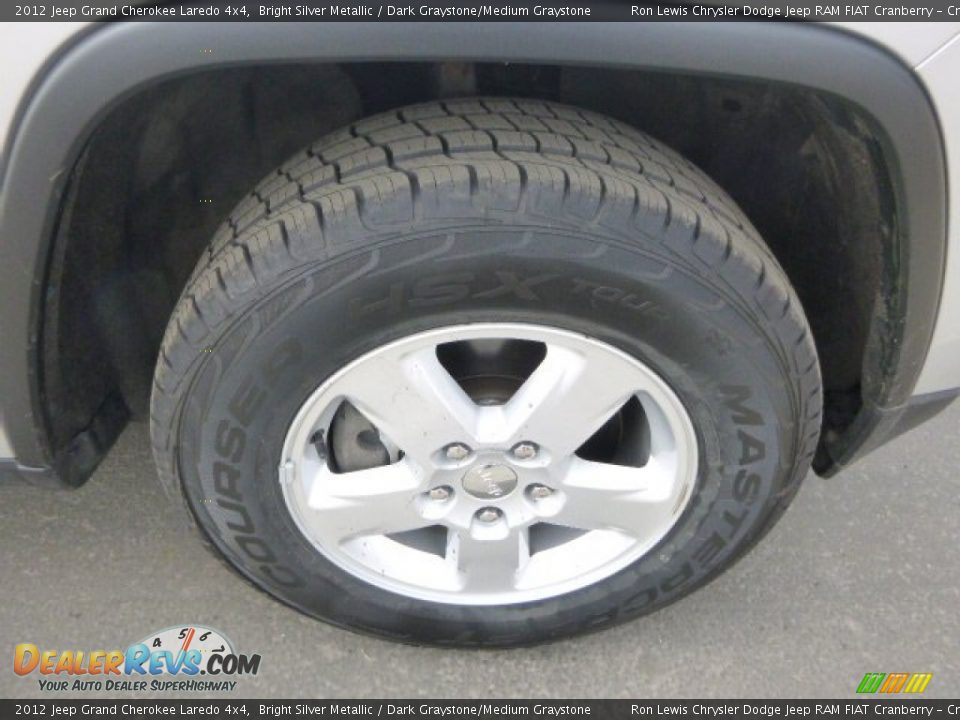 2012 Jeep Grand Cherokee Laredo 4x4 Bright Silver Metallic / Dark Graystone/Medium Graystone Photo #2