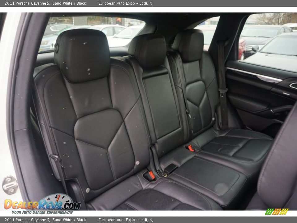 2011 Porsche Cayenne S Sand White / Black Photo #16