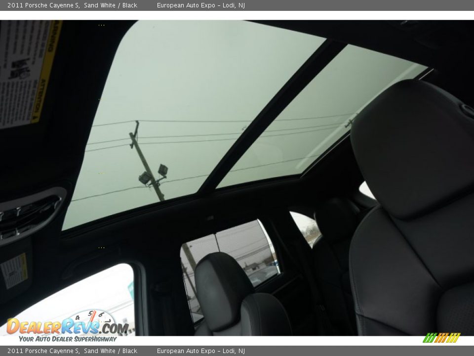 2011 Porsche Cayenne S Sand White / Black Photo #32