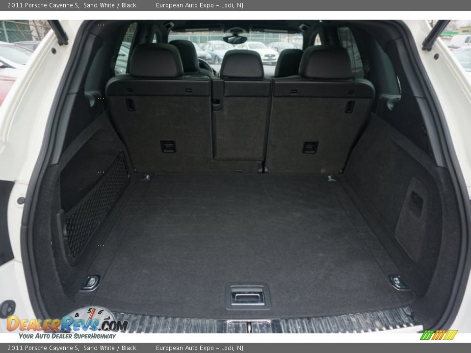 2011 Porsche Cayenne S Sand White / Black Photo #33