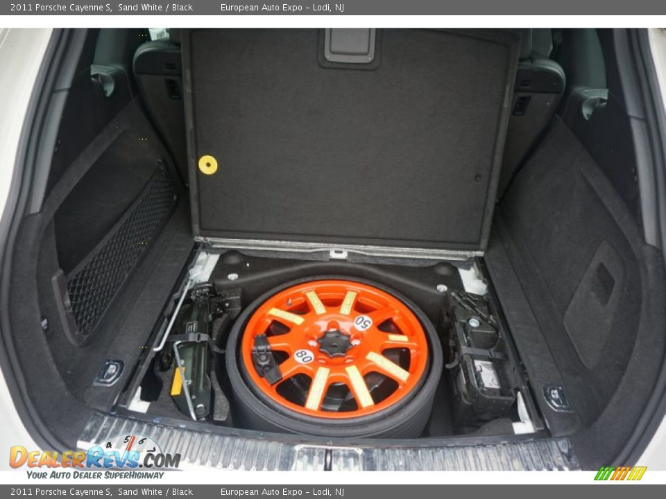 2011 Porsche Cayenne S Sand White / Black Photo #35