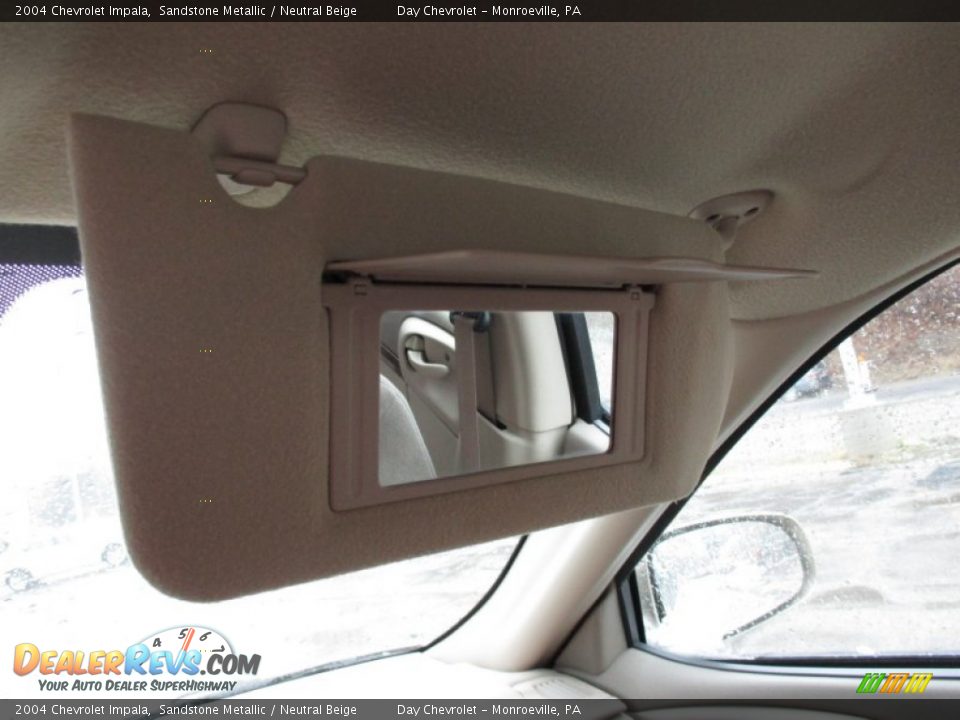 2004 Chevrolet Impala Sandstone Metallic / Neutral Beige Photo #29