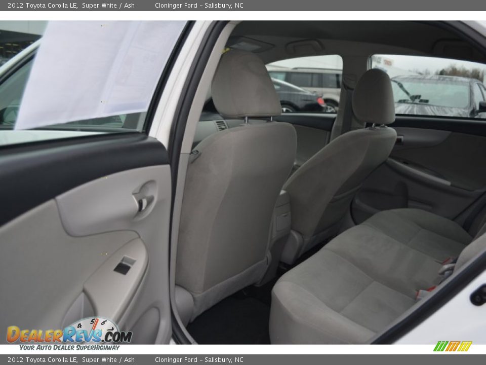 2012 Toyota Corolla LE Super White / Ash Photo #13
