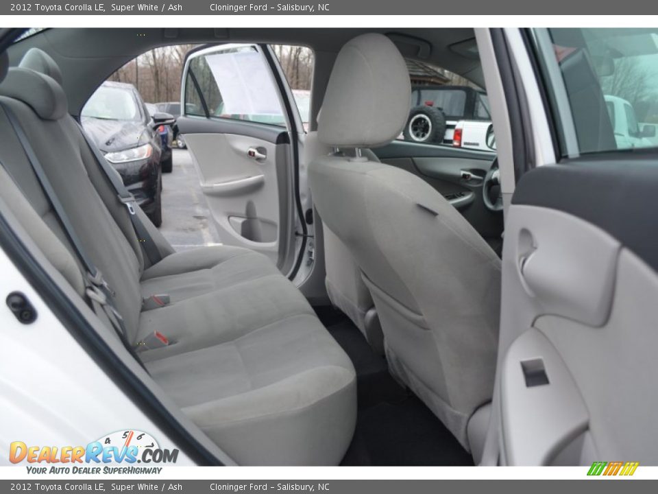 2012 Toyota Corolla LE Super White / Ash Photo #15