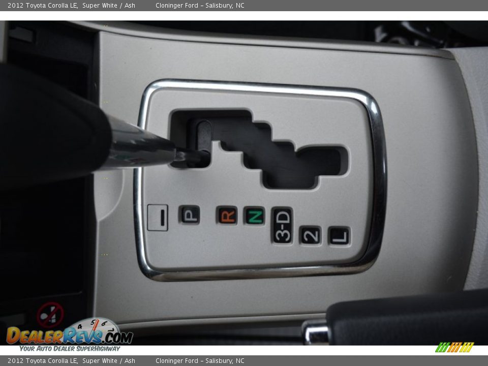 2012 Toyota Corolla LE Super White / Ash Photo #20