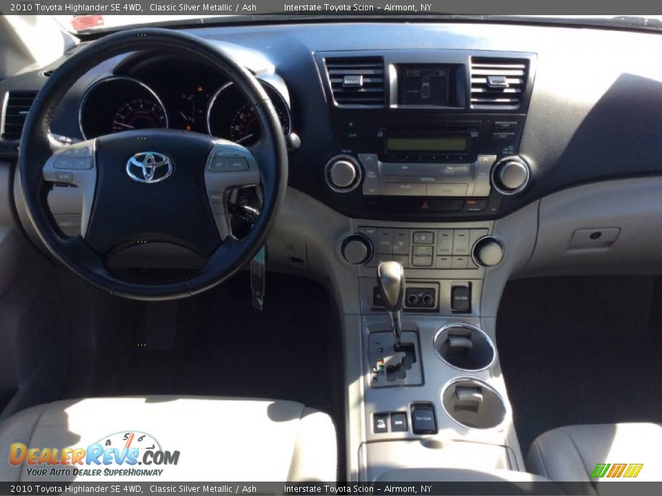 2010 Toyota Highlander SE 4WD Classic Silver Metallic / Ash Photo #12