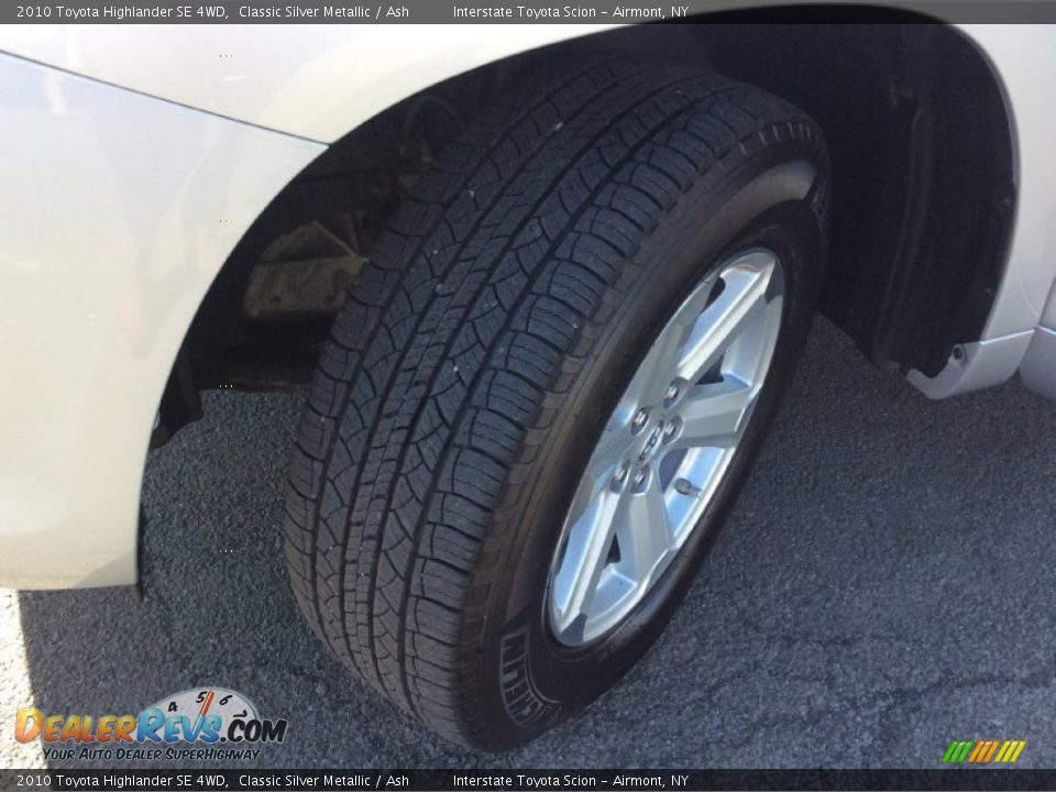2010 Toyota Highlander SE 4WD Classic Silver Metallic / Ash Photo #23