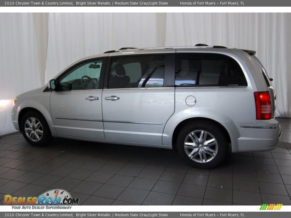 2010 Chrysler Town & Country Limited Bright Silver Metallic / Medium Slate Gray/Light Shale Photo #11