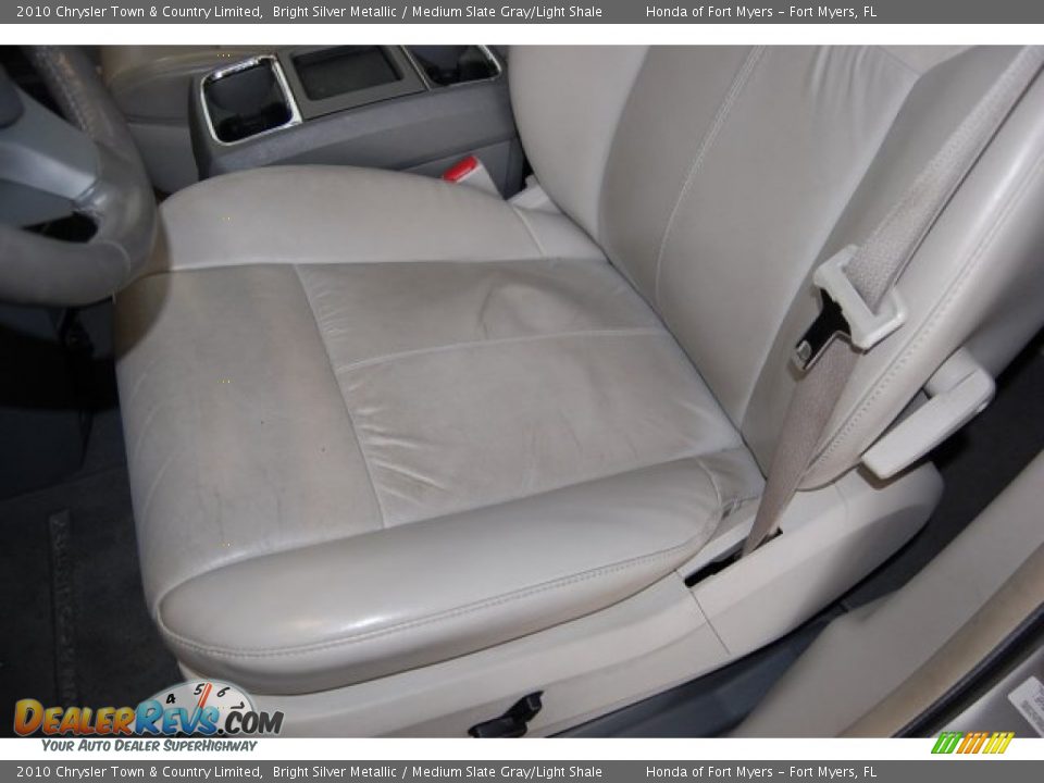 2010 Chrysler Town & Country Limited Bright Silver Metallic / Medium Slate Gray/Light Shale Photo #14