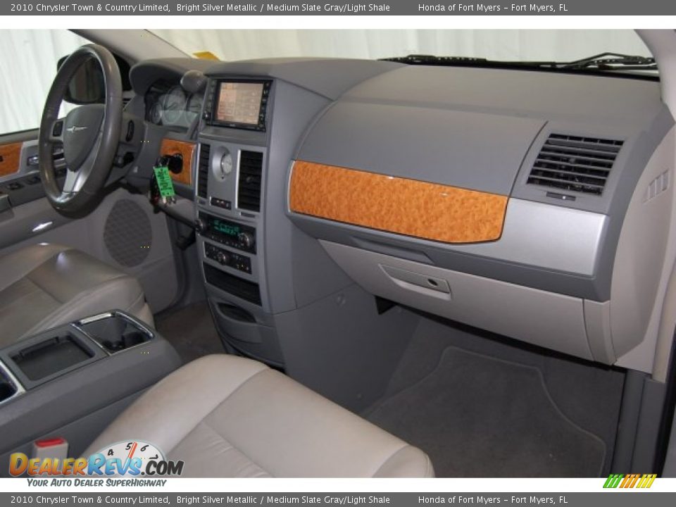 2010 Chrysler Town & Country Limited Bright Silver Metallic / Medium Slate Gray/Light Shale Photo #33