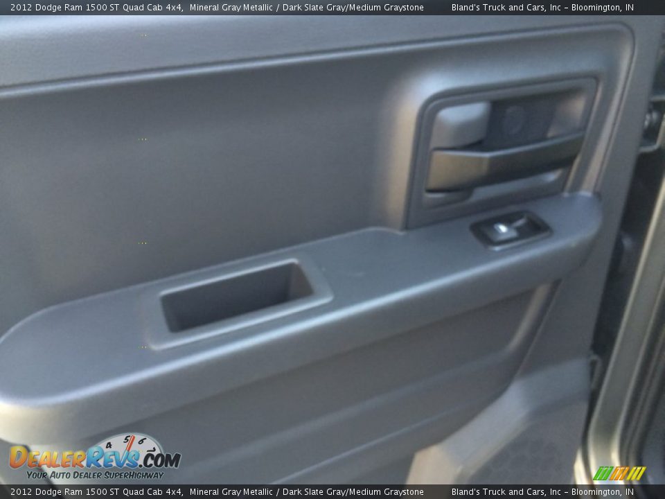 2012 Dodge Ram 1500 ST Quad Cab 4x4 Mineral Gray Metallic / Dark Slate Gray/Medium Graystone Photo #33