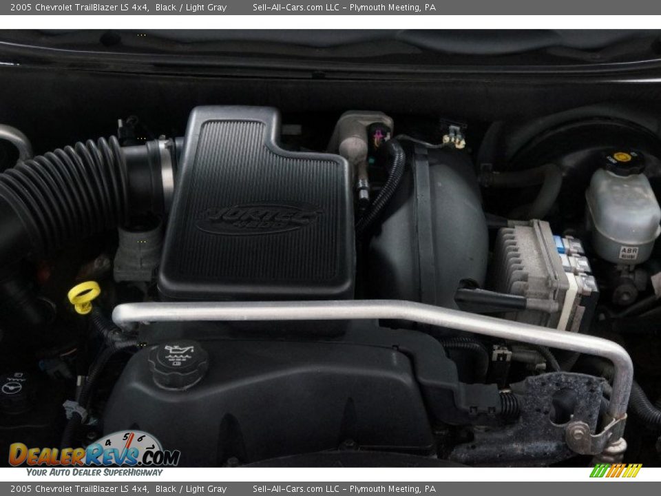 2005 Chevrolet TrailBlazer LS 4x4 Black / Light Gray Photo #32