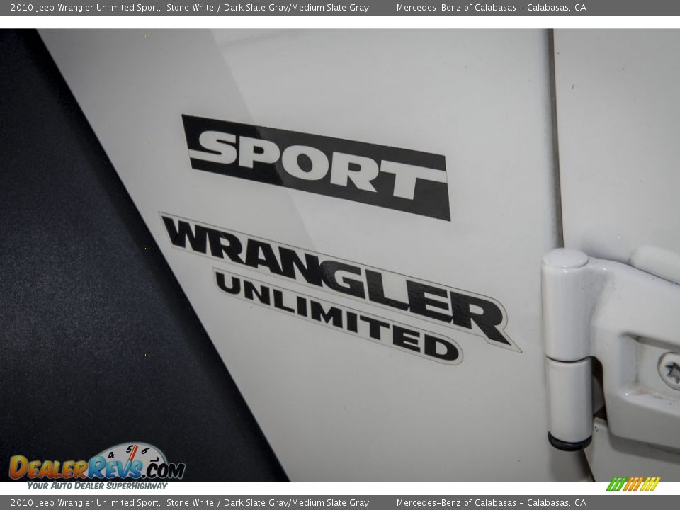 2010 Jeep Wrangler Unlimited Sport Stone White / Dark Slate Gray/Medium Slate Gray Photo #7