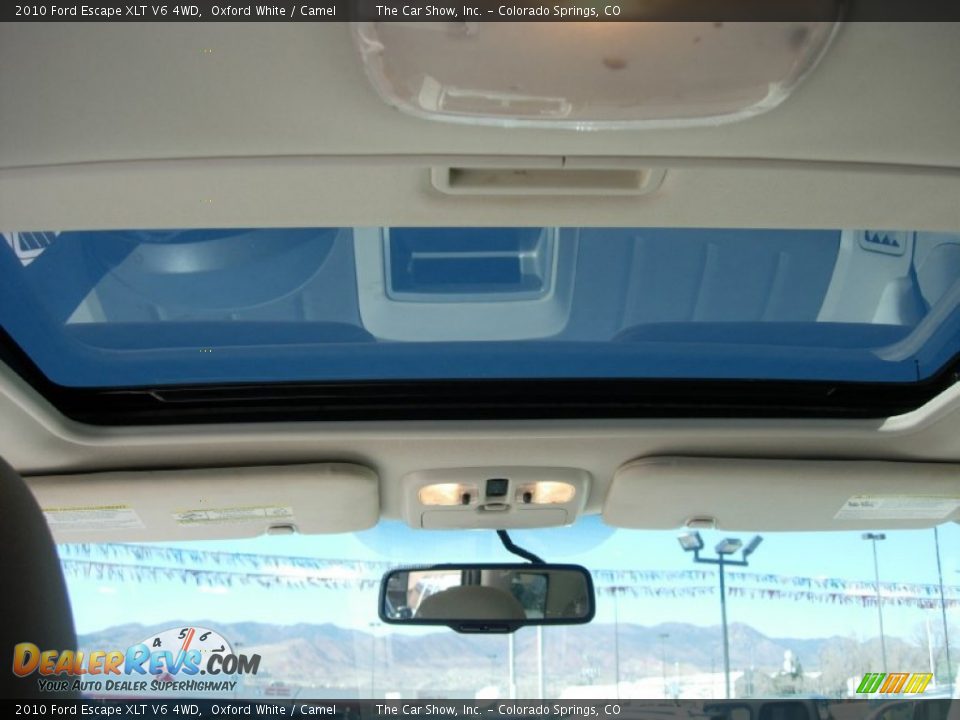 2010 Ford Escape XLT V6 4WD Oxford White / Camel Photo #17