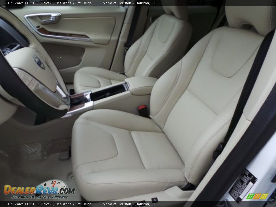 2015 Volvo XC60 T5 Drive-E Ice White / Soft Beige Photo #10