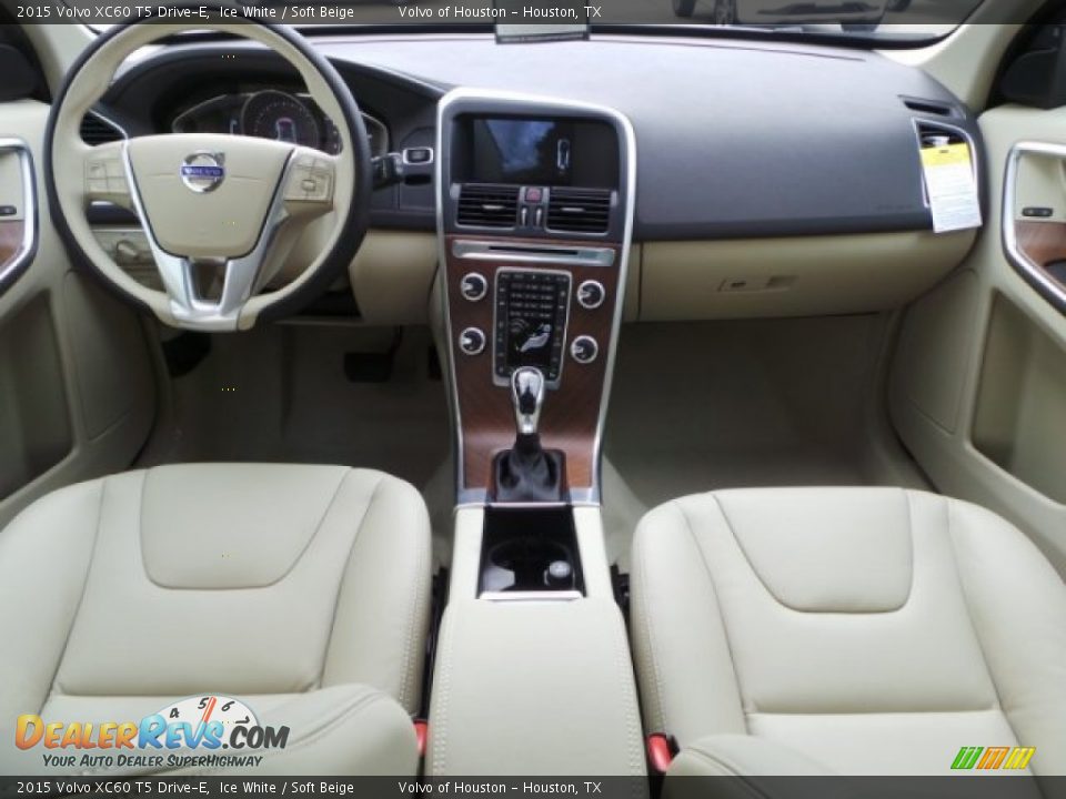 2015 Volvo XC60 T5 Drive-E Ice White / Soft Beige Photo #24