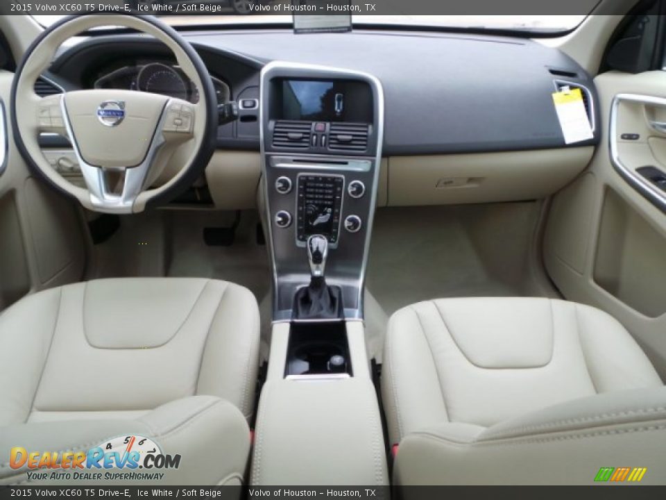 2015 Volvo XC60 T5 Drive-E Ice White / Soft Beige Photo #24